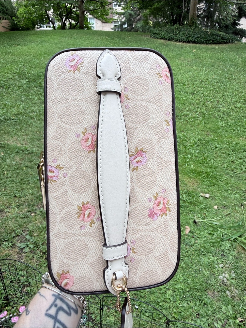 Coach Cosmetic Case In Signature Canvas With Floral Print - Picture 7 of 12